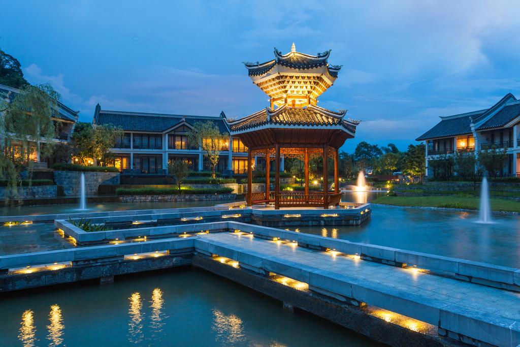 Banyan Tree Yangshuo Hotel Buitenkant foto